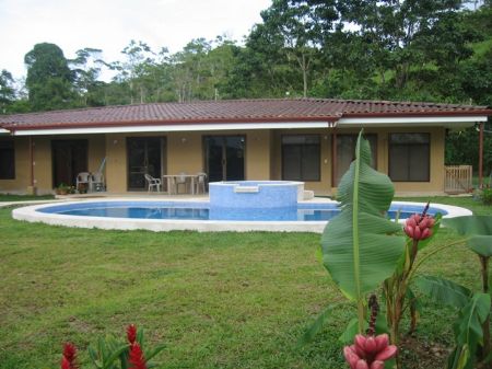 2600 Sq Ft Home On Mountain Farm : Turrialba : Costa Rica