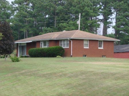 Brick Home Near Lake Cumberland : Jamestown : Russell County : Kentucky