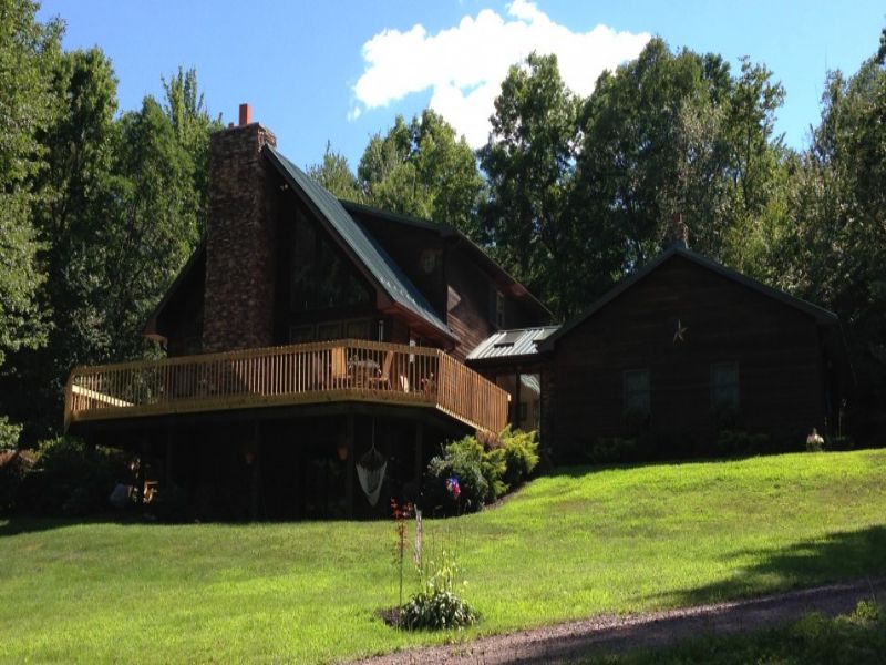 8 +/- Acres and Custom Cedar Home : Benton : Luzerne County : Pennsylvania