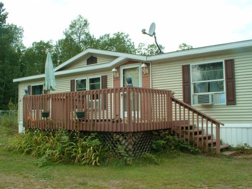 Tomahawk River Home and Acreage : Cassian : Oneida County : Wisconsin