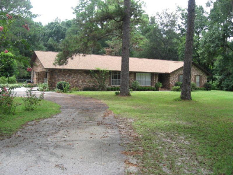 Lovely and Spacious Home : Cross City : Dixie County : Florida