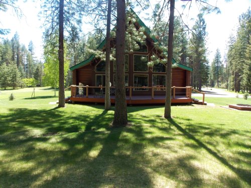 Beautiful Home On The Clark Fork Ri : Trout Creek : Sanders County : Montana