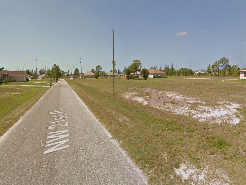 Lot for Sale in Cape Coral : Cape Coral : Lee County : Florida