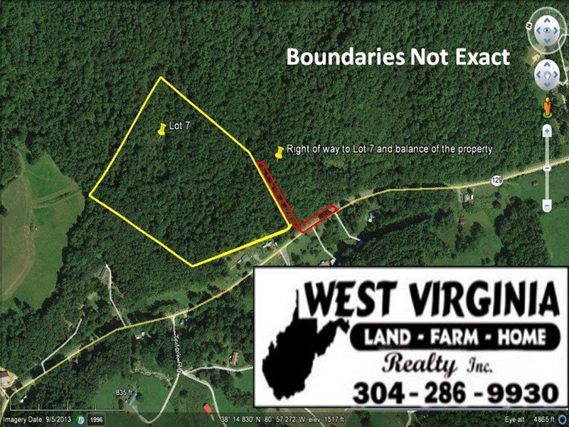 Wooded Tract with Road Frontage : Summersville : Nicholas County : West Virginia