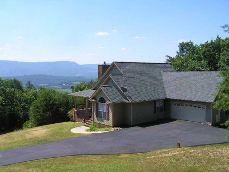 Home, Mountain Views : Dunlap : Sequatchie County : Tennessee