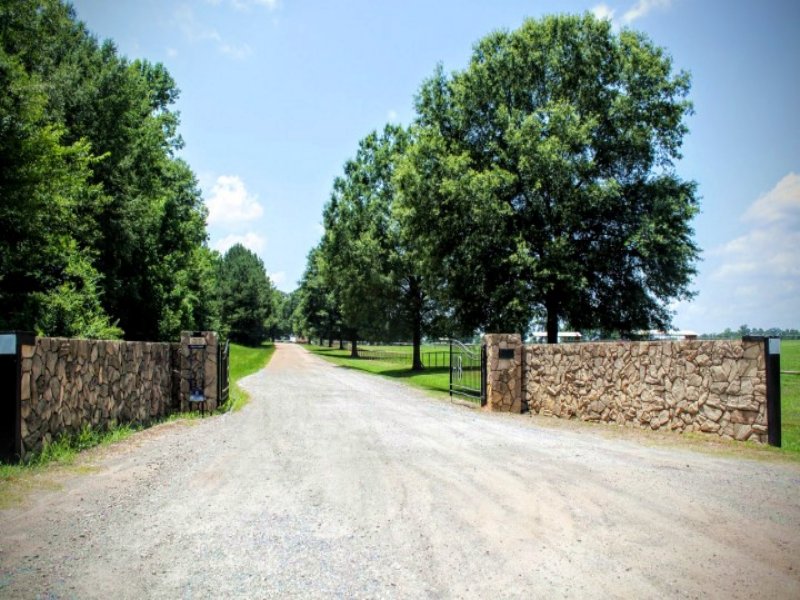 3.66 Acres Horse Farm Land : Benton : Bossier Parish : Louisiana