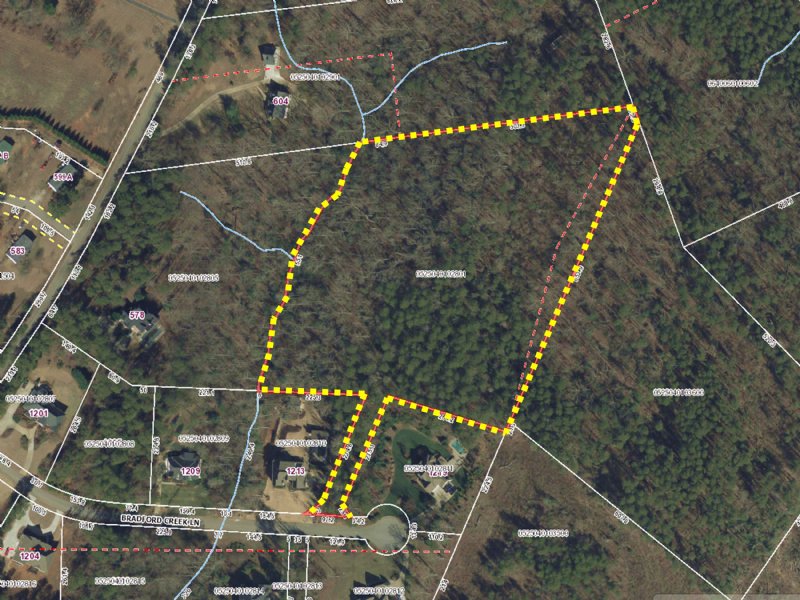 Beautiful Wooded 7.74 Acres Lot : Taylors : Greenville County : South Carolina