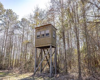 Turnkey Hunting Retreat in Mississippi Near Homochitto National Forest