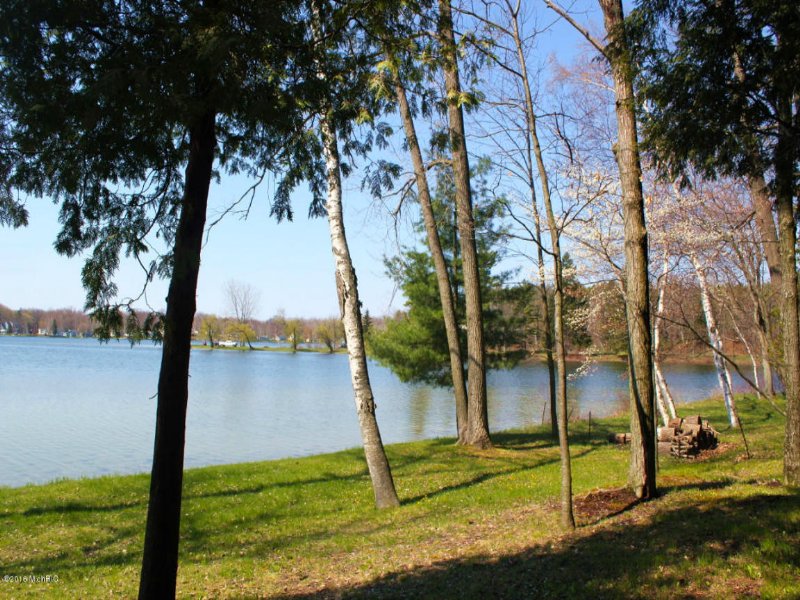Waterfront Lot On Horsehead Lake, Land for Sale in Michigan, 108413