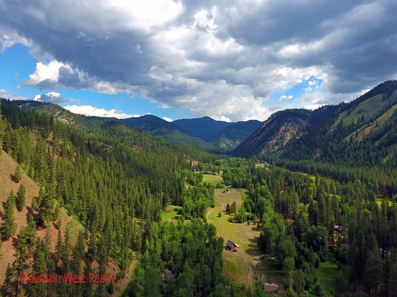 Salmon River Paradise : Gibbonsville : Lemhi County : Idaho
