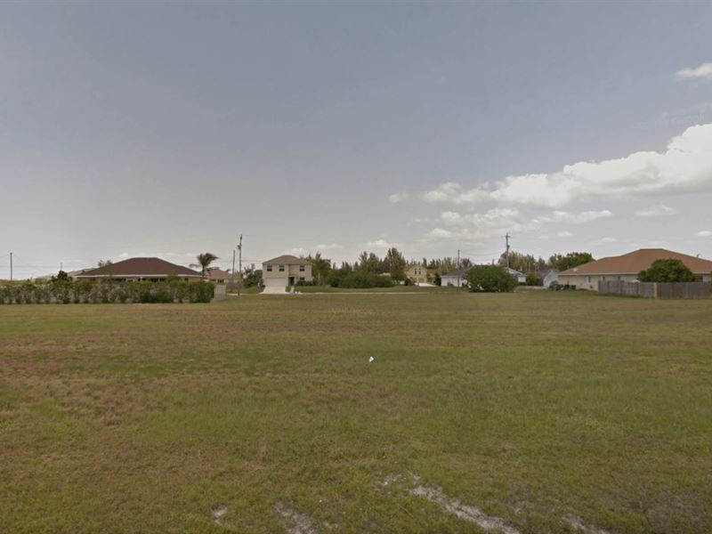 Residential Land in Cape Coral, Fl : Cape Coral : Lee County : Florida