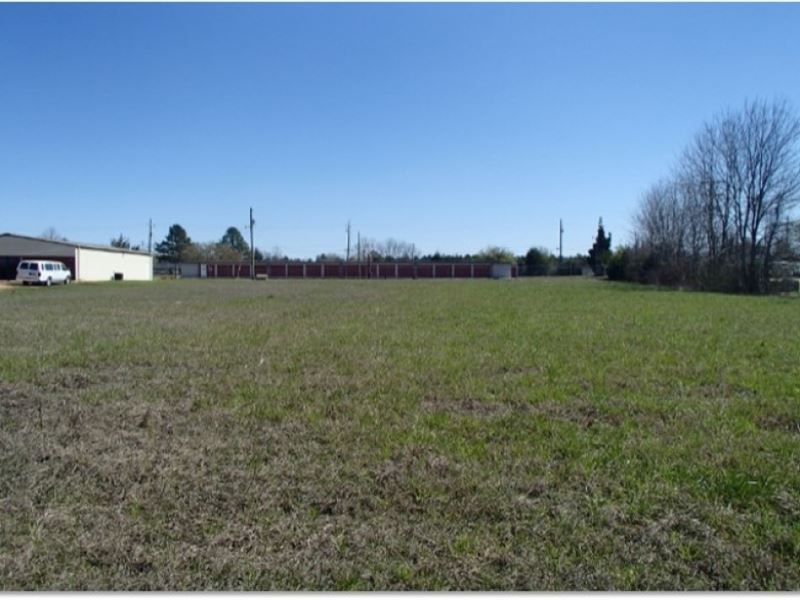 1.28 Acres in Clay County in West : West Point : Clay County : Mississippi