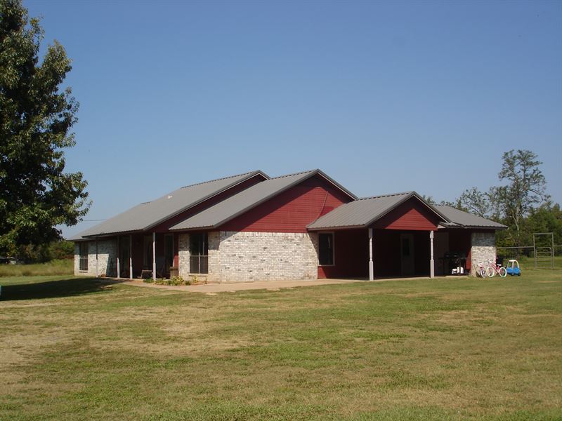 Lakefront Home for Sale in Ne Tx : Arthur City : Lamar County : Texas
