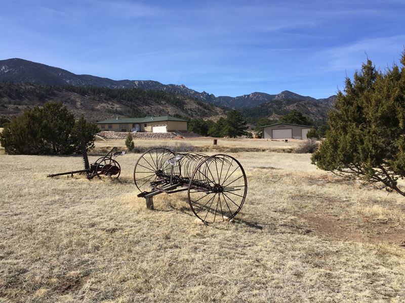 Vee Locke Ranch : Florence : Custer County : Colorado