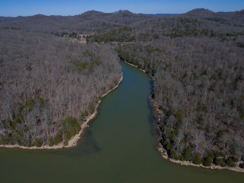 35 Ac. Retreat On Cordell Hull Lake : Gainesboro : Jackson County : Tennessee