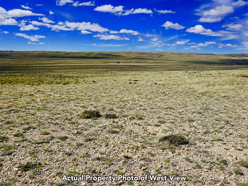 Ranch With County Road Frontage : Rawlins : Sweetwater County : Wyoming