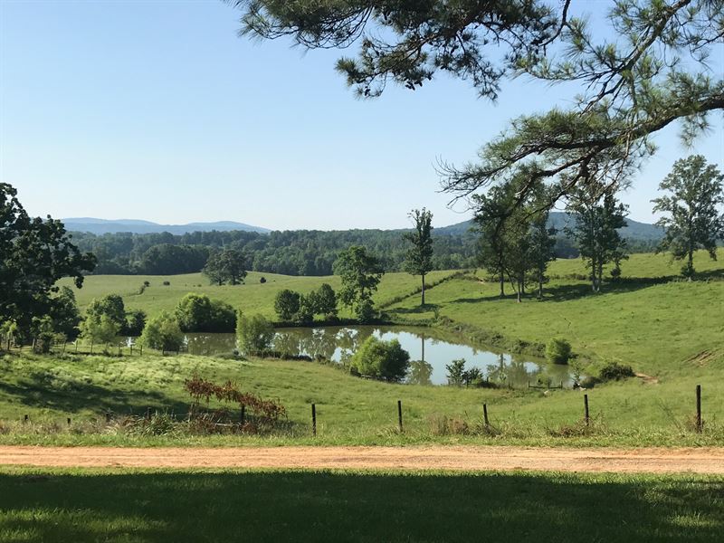 241 Acre Farm & Home : Livingston : Overton County : Tennessee