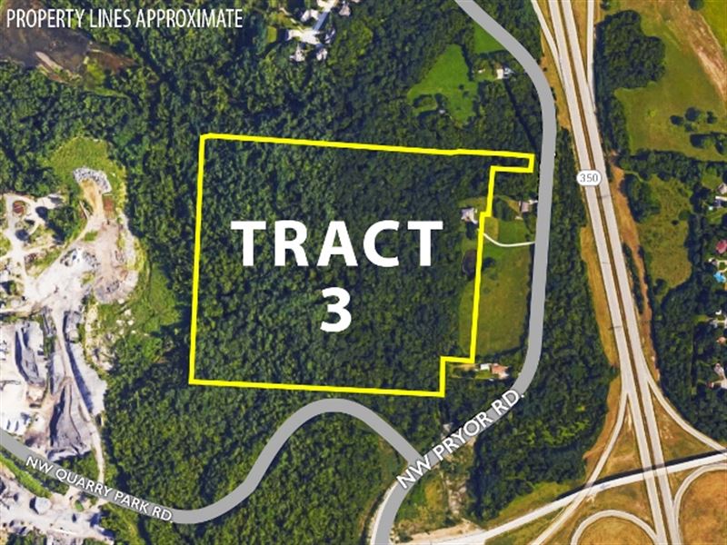 Tract 3 - 1.5 Story Home On Acreage : Lee's Summit : Jackson County : Missouri