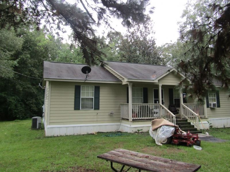 4 Bedroom 2 Bath Home On 3 Acres In : Ellisville : Jones County : Mississippi