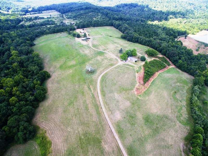 984 Acres with Home and Outbuildin : Piedmont : Iron County : Missouri