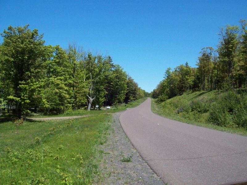 Calumet Lakeshore, Lot 31 : Calumet : Houghton County : Michigan