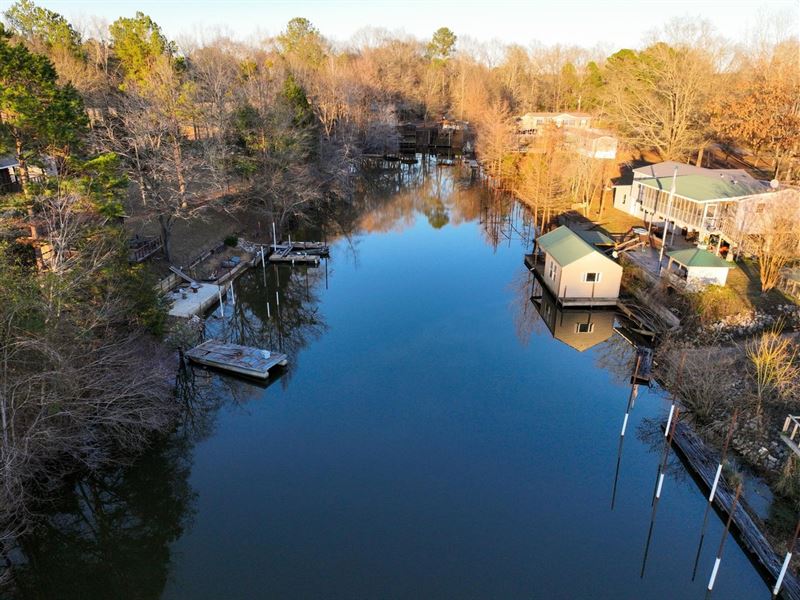 Riverchase Harbor Lots : West Point : Clay County : Mississippi