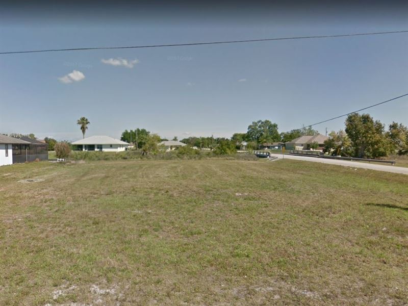 .39 Acres in Cape Coral, FL : Cape Coral : Lee County : Florida