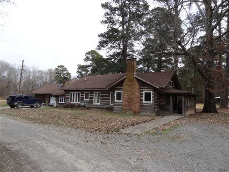 Big Price Drop, Rustic Home on Ar : Pine Bluff : Jefferson County : Arkansas