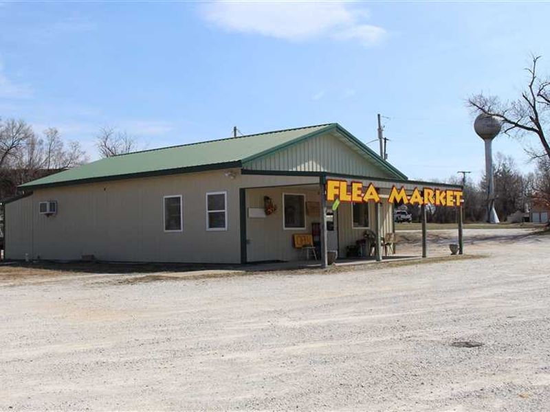 4+ Acre Commercial Property with 1 : Cross Timbers : Hickory County : Missouri