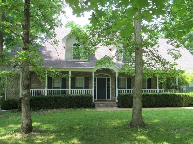 Beautiful 4 Bedroom Brick with Cree : Hohenwald : Lewis County : Tennessee