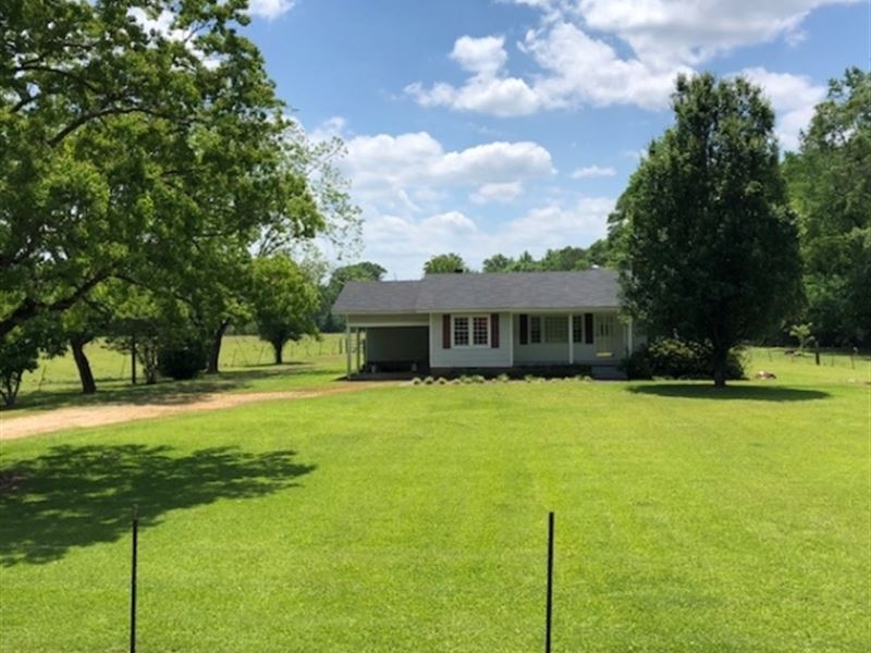 Home and 96 Acres On The Pearl Rive : Harrisville : Simpson County : Mississippi