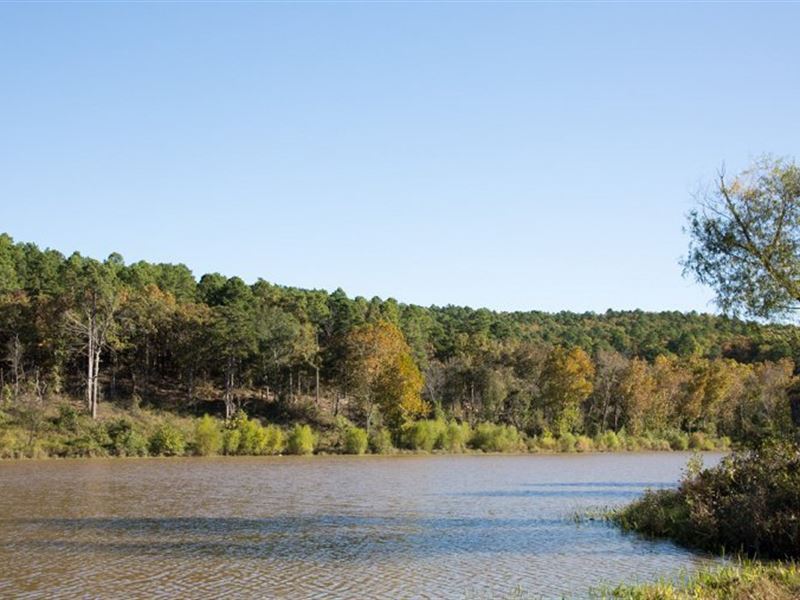 Beautiful Lake Front Retreat : Wilburton : Latimer County : Oklahoma