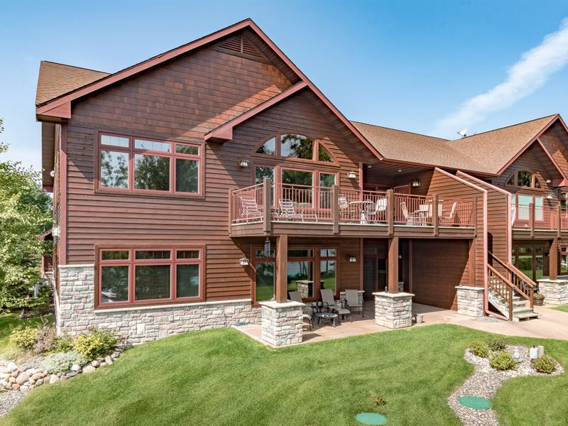 172735 Tomahawk Lake 3+ Br Condo : Minocqua : Oneida County : Wisconsin