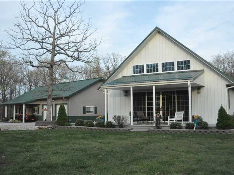 Beautiful Home and Cabin on 6 Acre : Clinton : Benton County : Missouri