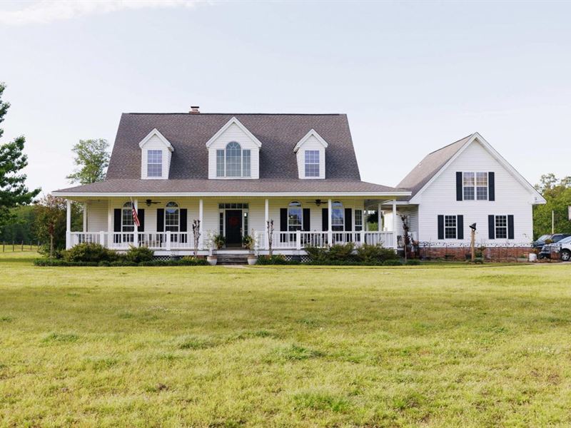 32 Acre Homestead Farm, 9111 Mari : Pine Bluff : Jefferson County : Arkansas