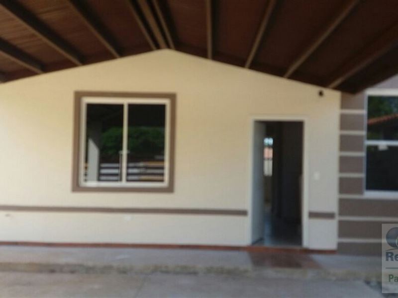 Gorgona Duplex with 2 Lots Panama : Panama