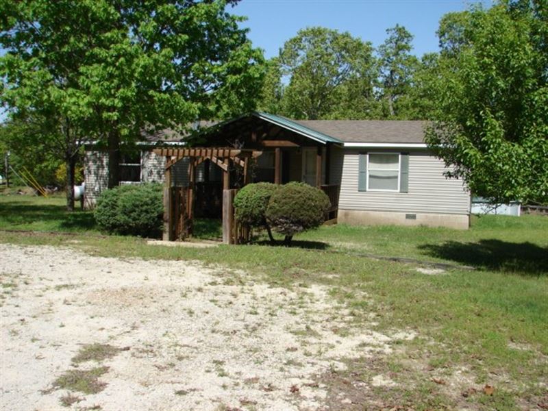 Country Home Dog Kennel Arkansas Land for Sale in Salem, Fulton