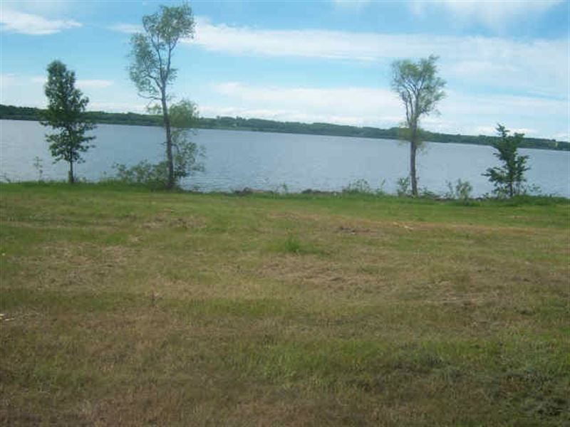 Waterfront Lots, Lake Traverse Mn Land for Sale in Browns Valley