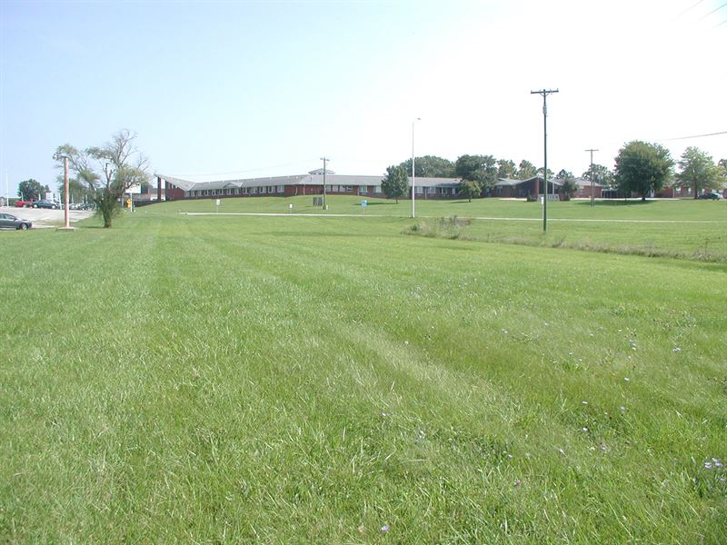 Great Corner Lot Bethany, Missouri : Bethany : Harrison County : Missouri