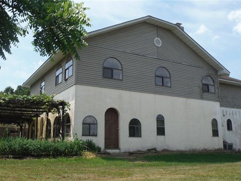 Bulgarian Villa Southeast Missouri : Fairdealing : Ripley County : Missouri