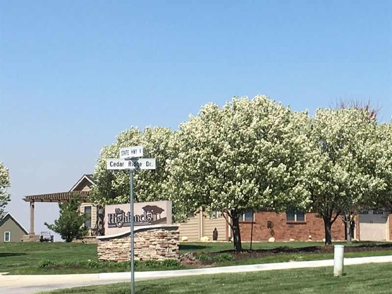 Maintenance Free Townhome Lot : Maryville : Nodaway County : Missouri
