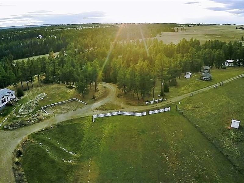 Montana Sustainable Hobby Ranch : Lavina : Musselshell County : Montana