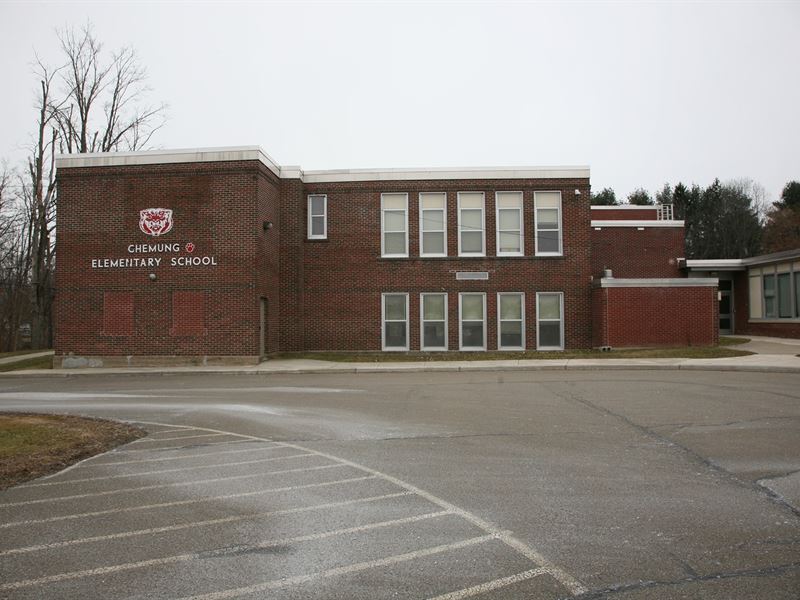 School Property Available 31,540 SF : Chemung : Chemung County : New York