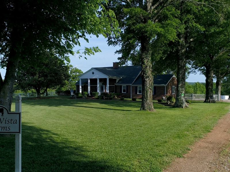 Tn Colonial Home / Mini Farm, Fruit Land for Sale in Morris Chapel