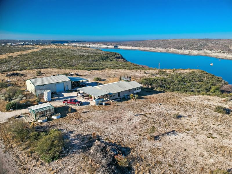 Lake Amistad Lake Front Home : Del Rio : Val Verde County : Texas