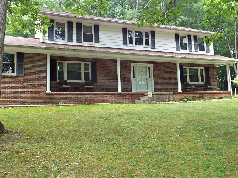 Private Brick Home, Acreage Between : North Tazewell : Tazewell County : Virginia