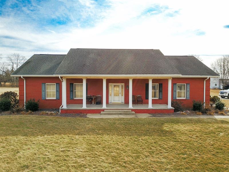 Macoupin County Country Home : Springfield : Macoupin County : Illinois