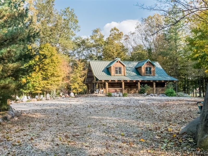 Custom Riverfront Log Home : Niles : Berrien County : Michigan