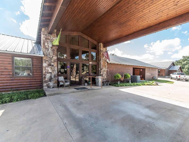Motel Cabins Investment Property : Broken Bow : McCurtain County : Oklahoma
