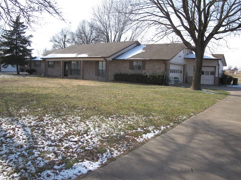 Home 7 Acres Northeast Oklahoma : Miami : Ottawa County : Oklahoma